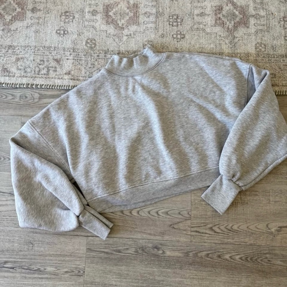 Blogilates marshmallow sweatshirt